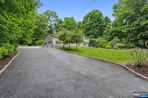 Exterior - 596 Terhune Dr, Wayne, NJ 07470 photo 8 of 8