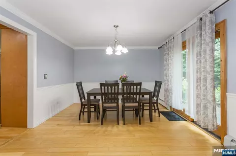 Dining - 596 Terhune Dr, Wayne, NJ 07470 photo 2 of 3