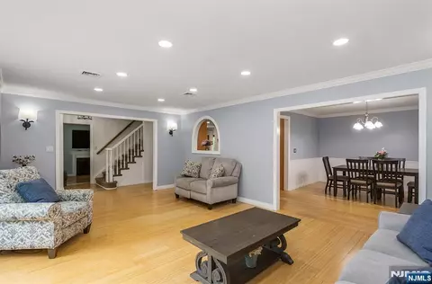 Living - 596 Terhune Dr, Wayne, NJ 07470 photo 3 of 4