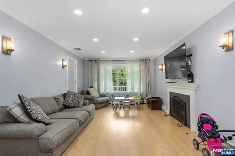 Other - 596 Terhune Dr, Wayne, NJ 07470 photo 2 of 11