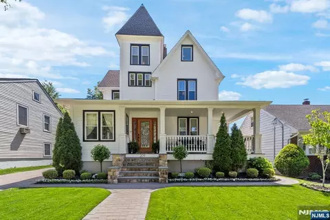 209 W Passaic Ave, Rutherford, NJ 07070
