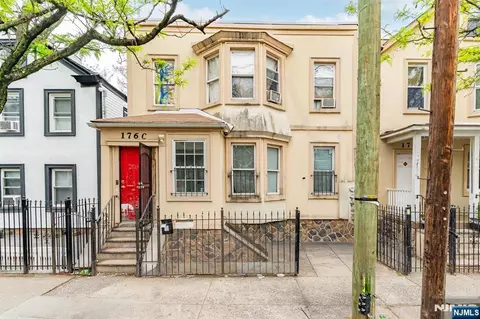 176 Parker St # C, Newark, NJ 07104
