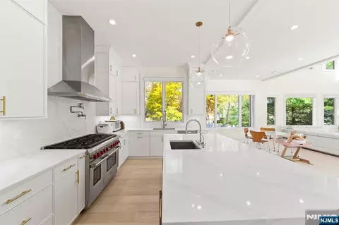 Kitchen - 3 Mountain View Ct, Demarest, NJ 07627 photo 2 of 2