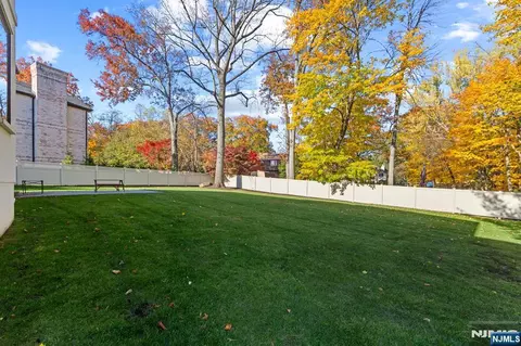 Exterior - 3 Mountain View Ct, Demarest, NJ 07627 photo 2 of 6