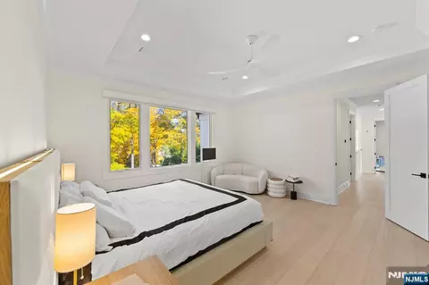 Bedroom - 3 Mountain View Ct, Demarest, NJ 07627 photo 3 of 4