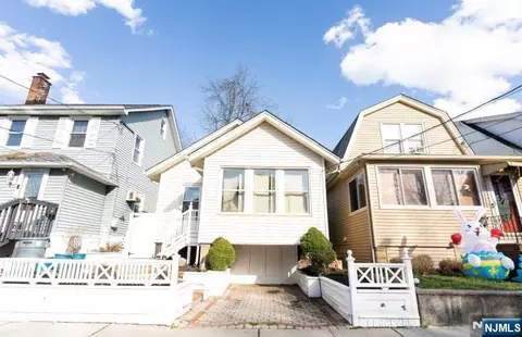 78 Beech St, Belleville, NJ 07109