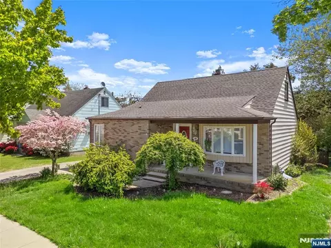 43 Elm Hill Rd, Clifton, NJ 07013