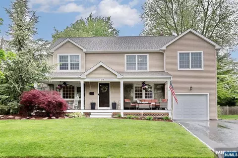 408 Bergen Blvd, Oradell, NJ 07649