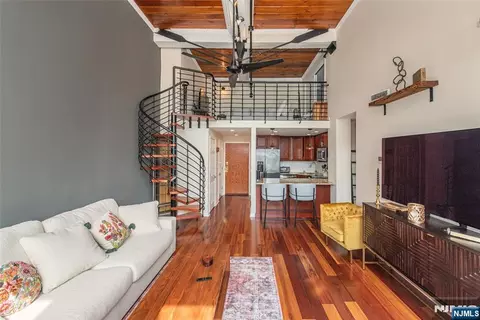 262 Main St #219, Little Falls, NJ 07424