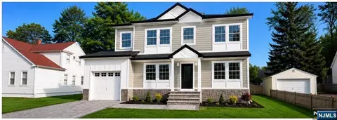 64 Alberta Dr, Saddle Brook, NJ 07663