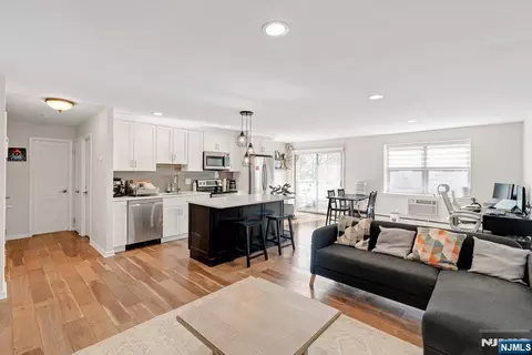 20 Jefferson St #A8, Hackensack, NJ 07601