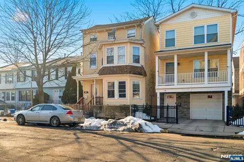 61 Holsman St, Paterson, NJ 07522