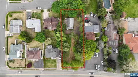 3-23 Saddle River Rd, Fair Lawn, NJ 07410
