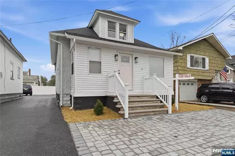 77 Lakeside Ave, Pompton Lakes, NJ 07442