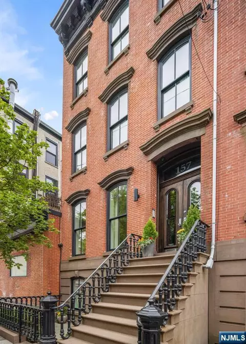 157 10th St, Hoboken, NJ 07030