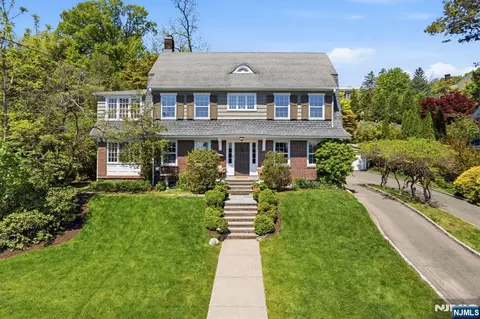 130 Mountain Ave, Montclair, NJ 07042