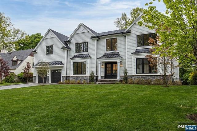 22 Northwood Ave, Demarest, NJ 07627