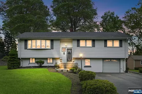123 Cosman St, Township Of Washington, NJ 07676
