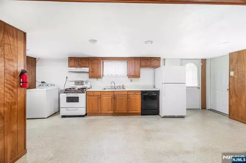 Other - 225 Linden Rd, Wayne, NJ 07470 photo 4 of 6