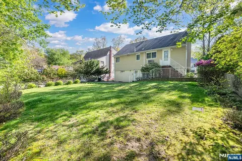 Exterior - 225 Linden Rd, Wayne, NJ 07470 photo 3 of 5