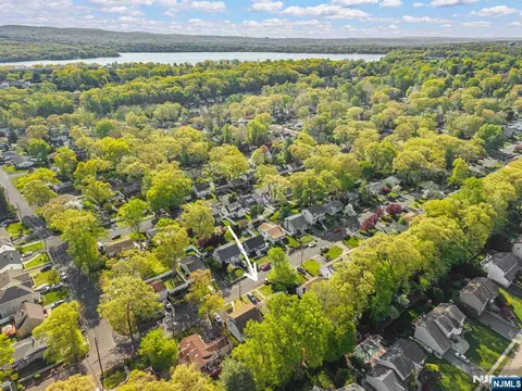 View/Area - 225 Linden Rd, Wayne, NJ 07470 photo 2 of 3