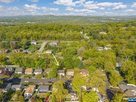 View/Area - 225 Linden Rd, Wayne, NJ 07470 photo 1 of 3