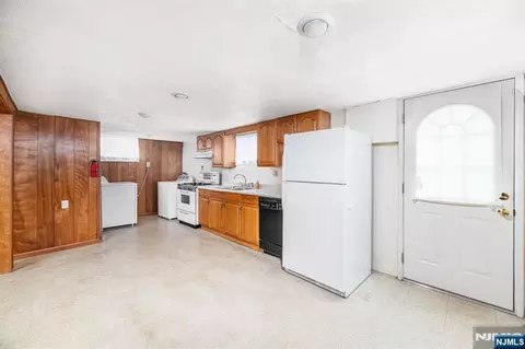 Other - 225 Linden Rd, Wayne, NJ 07470 photo 5 of 6