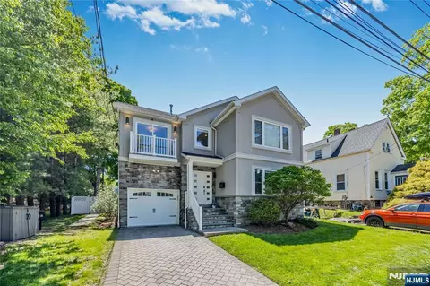 82 Monroe Ave, Cresskill, NJ 07626