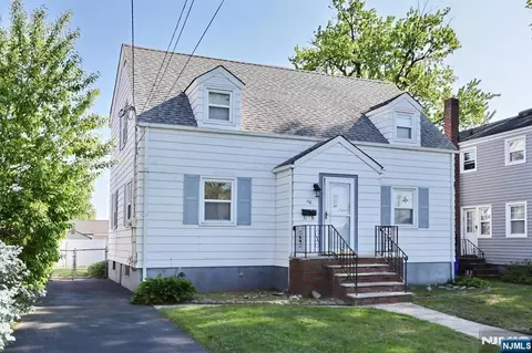 110 Canterbury Ave, North Arlington, NJ 07031