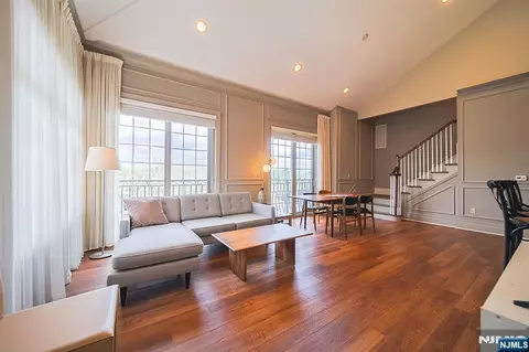 1302 The Plz #1302, Tenafly, NJ 07670
