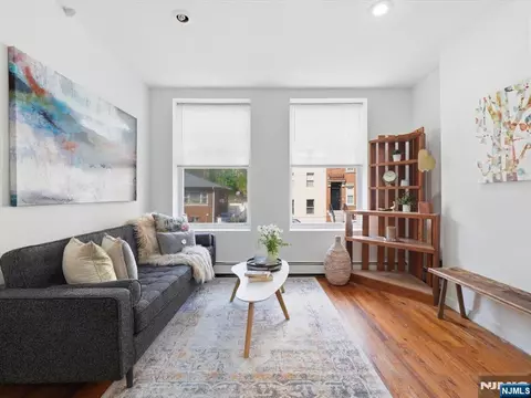 59 Saint Pauls Ave #1L, Jersey City, NJ 07306