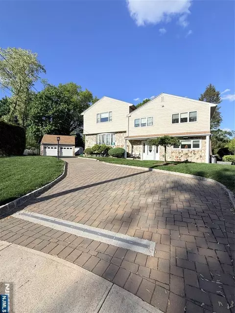 7 Keith Pl, Glen Rock, NJ 07452