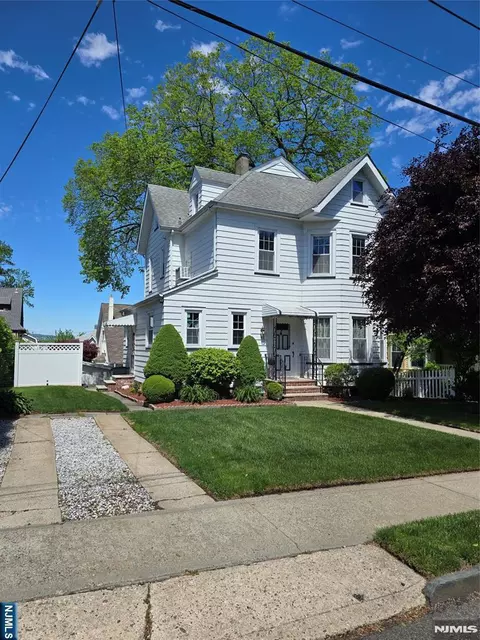 43 Terrace Pl, Kearny, NJ 07032