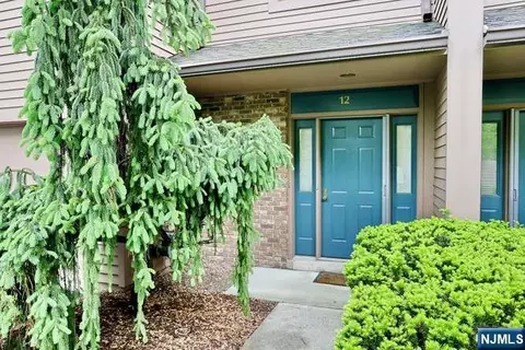12 Danbury Ct #12A, Township Of Washington, NJ 07676