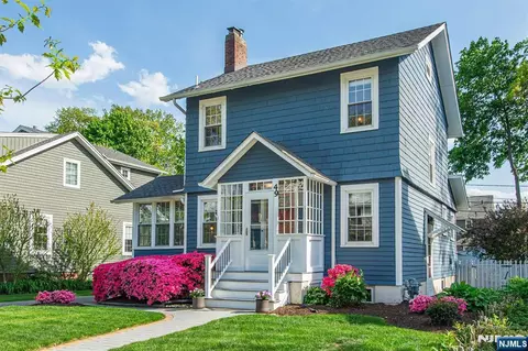 49 Harvard St, Montclair, NJ 07042