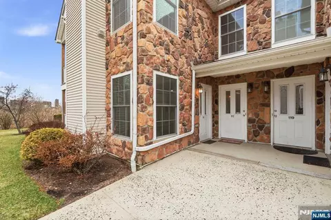 116 Chariot Ct #116, Piscataway, NJ 08854