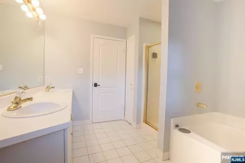 Bath - 8409 Brittany Dr, Wayne, NJ 07470 photo 4 of 4