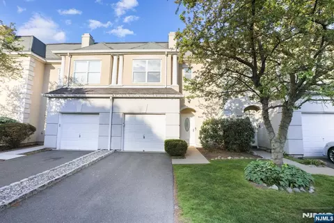 8409 Brittany Dr, Wayne, NJ 07470