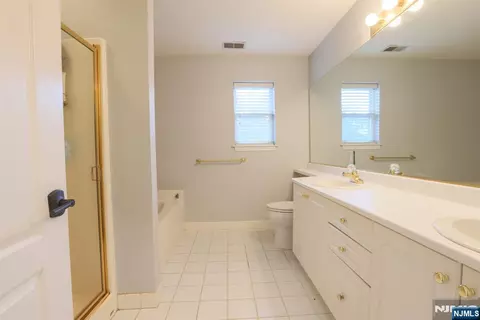 Bath - 8409 Brittany Dr, Wayne, NJ 07470 photo 3 of 4