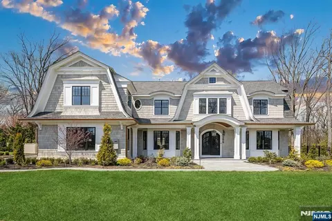 396 Knollwood Rd, Ridgewood, NJ 07450