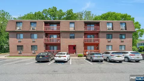 666 Mill St #C6, Belleville, NJ 07109