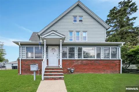 160 Clinton Ave, Hillsdale, NJ 07642