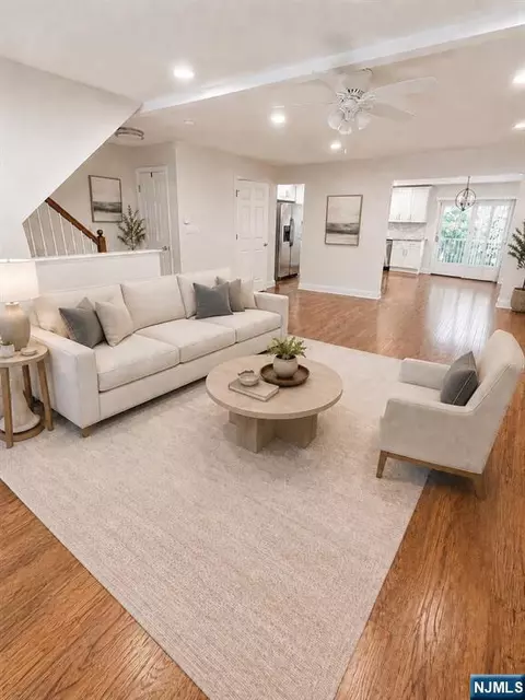 13 Canterbury Ln, New Milford, NJ 07646