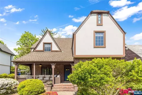 340 Broad Ave, Englewood, NJ 07631