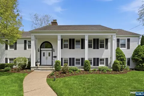 735 Linwood Ave, Ridgewood, NJ 07450