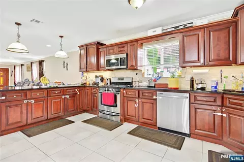 286 James St, Hackensack, NJ 07601 photo 20