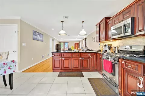 286 James St, Hackensack, NJ 07601 photo 19