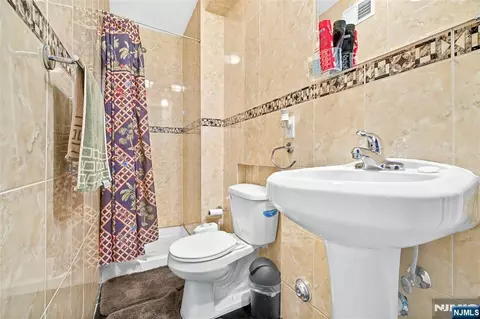 286 James St, Hackensack, NJ 07601 photo 42