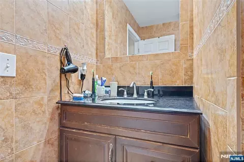 286 James St, Hackensack, NJ 07601 photo 35