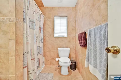 286 James St, Hackensack, NJ 07601 photo 34